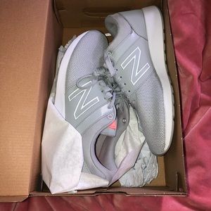 NWT New Balance running shoe 7.5